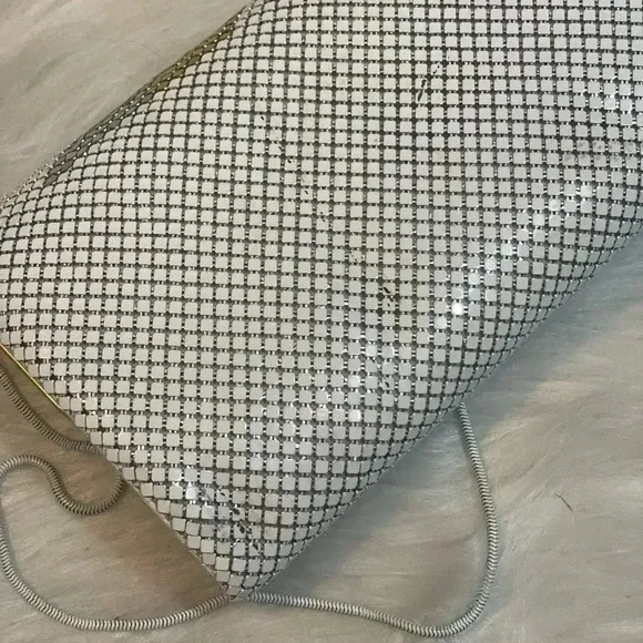 Vintage DEADSTOCK Another Y&S Original Metallic‎ Mesh/Chainmail Crossbody Clutch - Picture 3 of 10